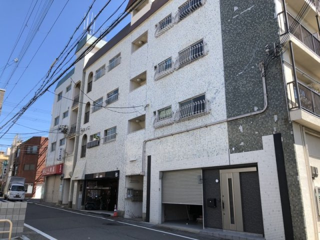 シャトー五色山の外観