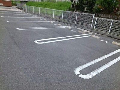 【駐車場】 | ヒルズ　グランデ | カースペースがあります