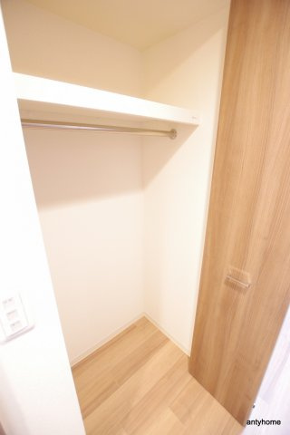 プレサンス大手前ピリオド　仲介手数料無料の収納