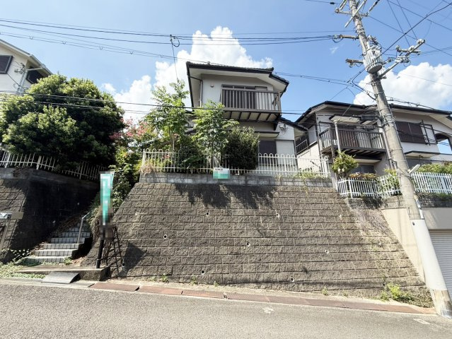 茨木市南春日丘5丁目戸建の外観|現地外観です。（2026年8月現在）