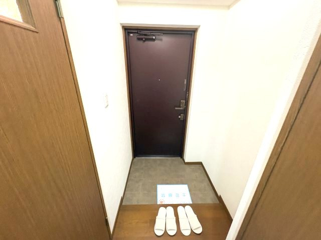 ファミリーハイツ徳井の玄関