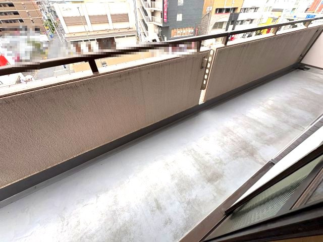 ファミリーハイツ徳井のバルコニー