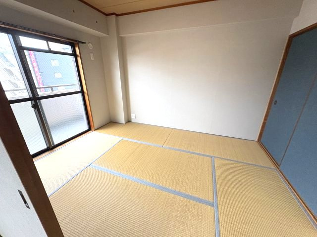 ファミリーハイツ徳井の和室