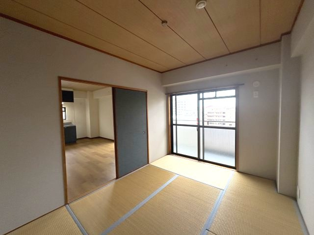 ファミリーハイツ徳井の和室