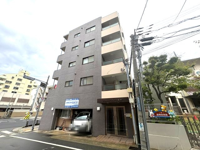 ファミリーハイツ徳井の外観
