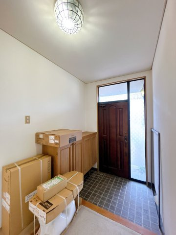 【玄関】 | 東津田町中古戸建 | 毎日通る玄関はこちらです