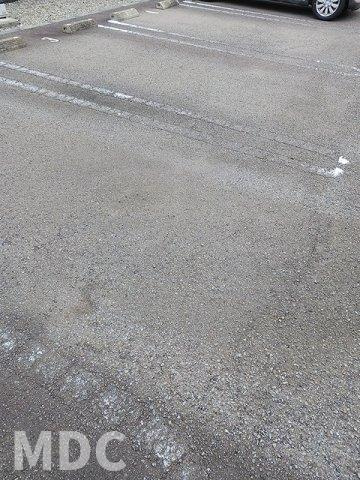 徳島市津田本町３丁目のアパートの駐車場