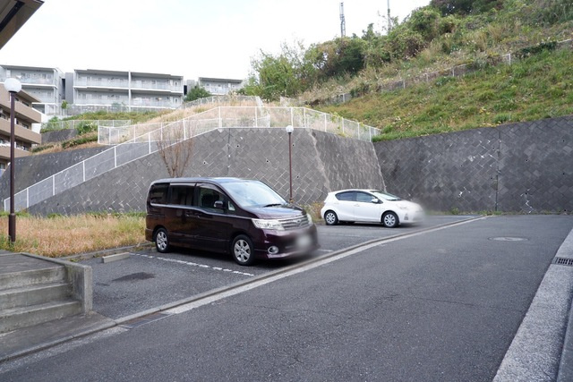 プラム・ブラッサム池の端　参番館の駐車場