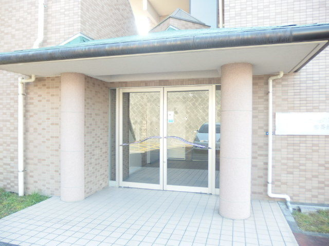 プラム・ブラッサム池の端　参番館のエントランス