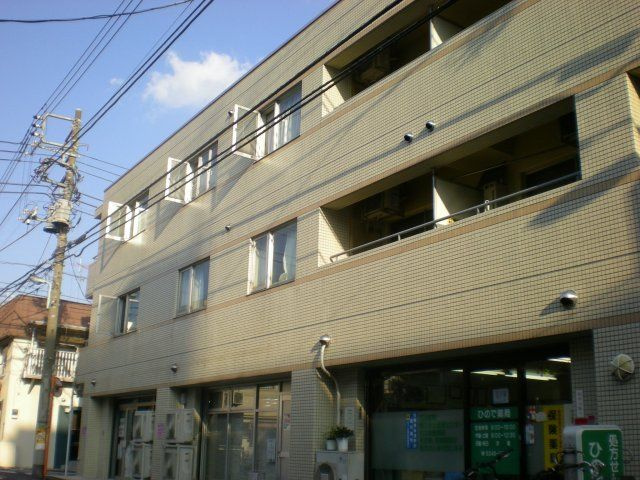 アシュレ双葉町の外観