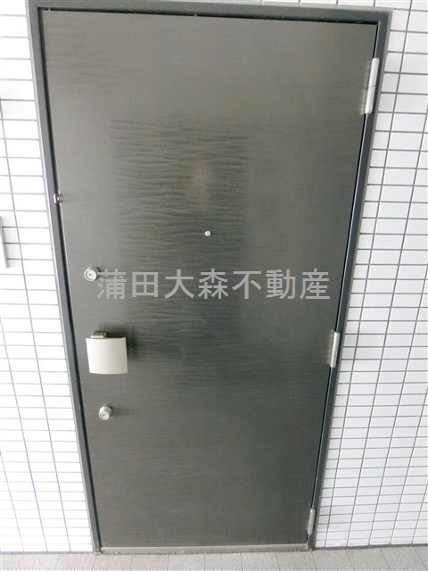 メインステージ蒲田Ⅵエグザの玄関