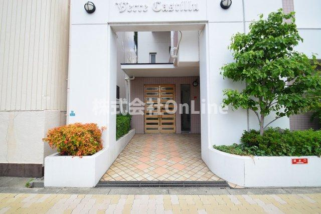 大阪市東成区深江北２丁目の賃貸マンションのエントランス