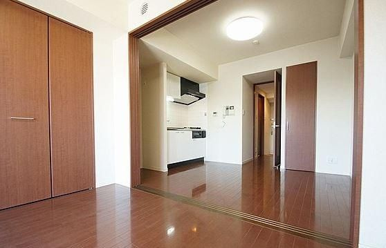 エムエー大口マンションの玄関
