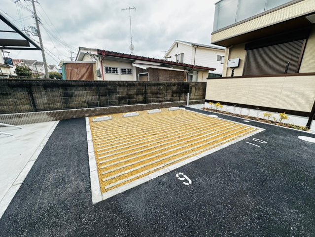 プランドール・セナの駐車場