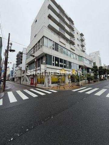 【現地外観画像あり】サニープラザ平塚　の外観|商業施設が近くお買い物便良好！通勤・通学途中のお買い物も◎