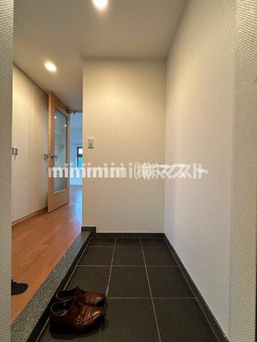 松屋タワーの玄関