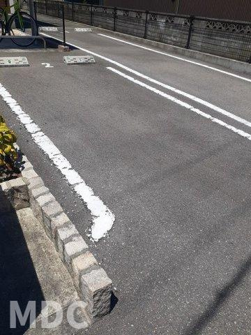 サンコート大谷の駐車場