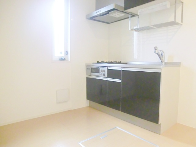 Ｄ－ｒｏｏｍエクウスの寝室|広々キッチンスペース