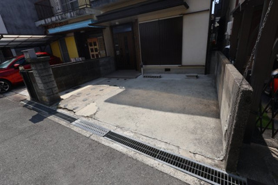 【駐車場】 | 西板持町戸建