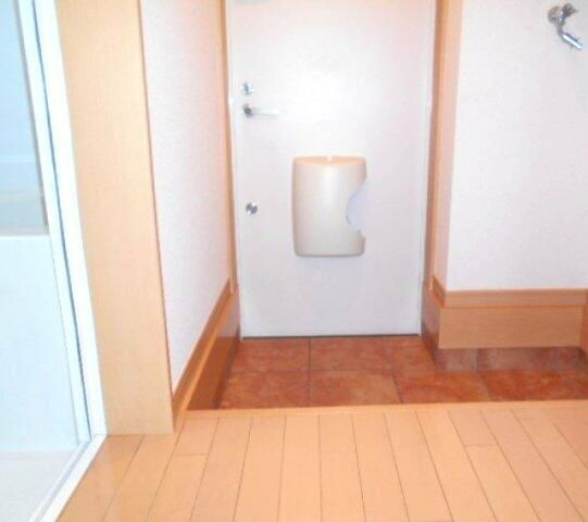 フェリーチェ生麦イーストの玄関