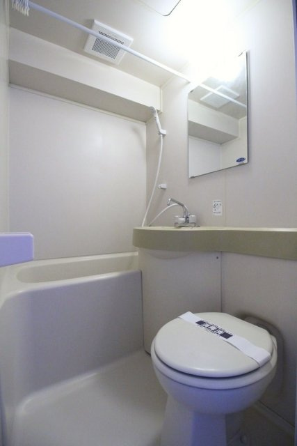 ライオンズマンション中野第三のトイレ|ゆったりとした空間のトイレです