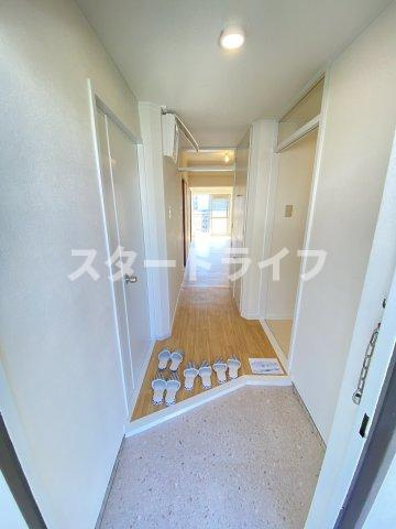 大阪市東淀川区東中島１丁目の賃貸マンションの玄関