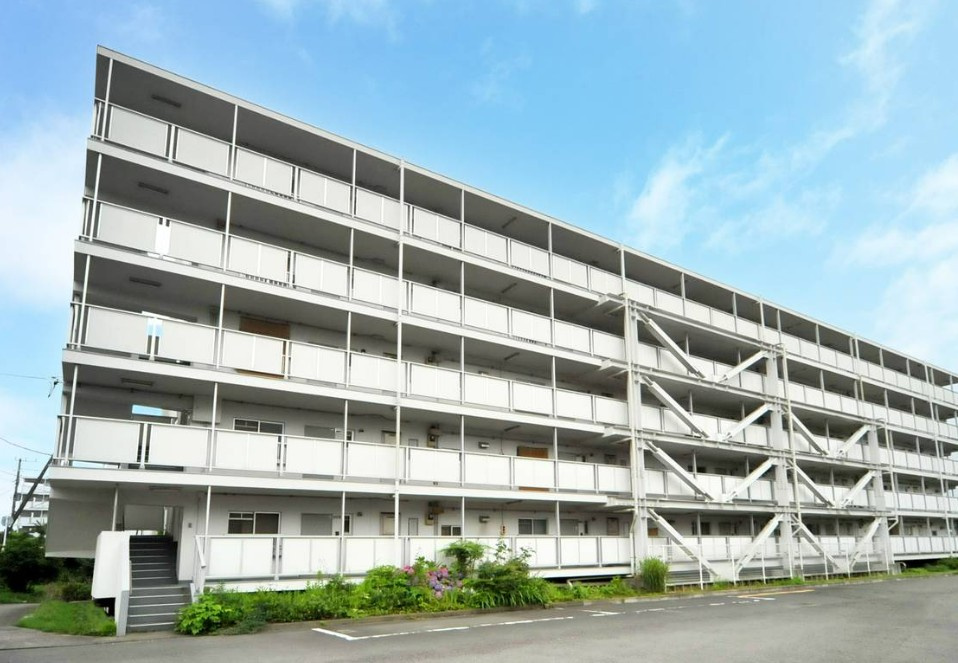 ビレッジハウス川井宿6号棟の外観
