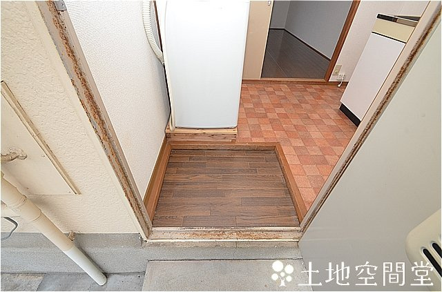麻布ハイツの玄関