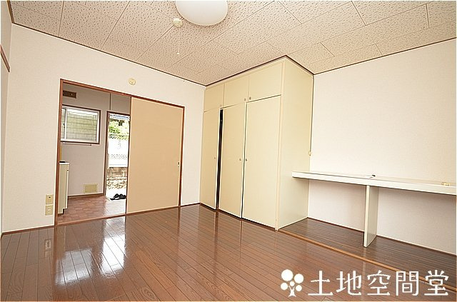 麻布ハイツの寝室