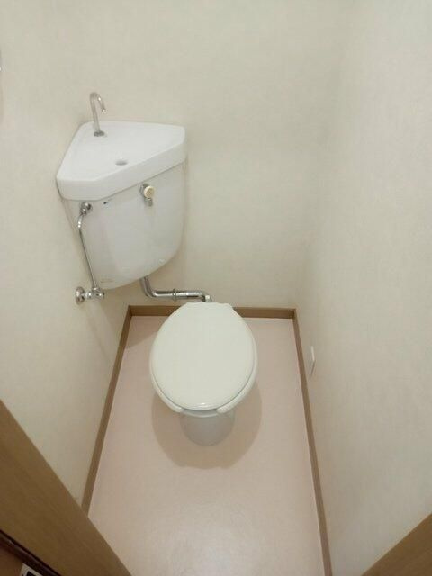 メゾンスズエンのトイレ