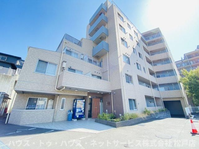 カミュー松戸北小金の外観