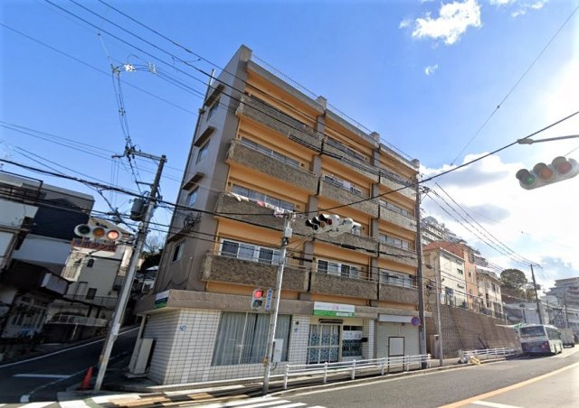 ラムール長田の外観|コンビニ、駅も近くて便利