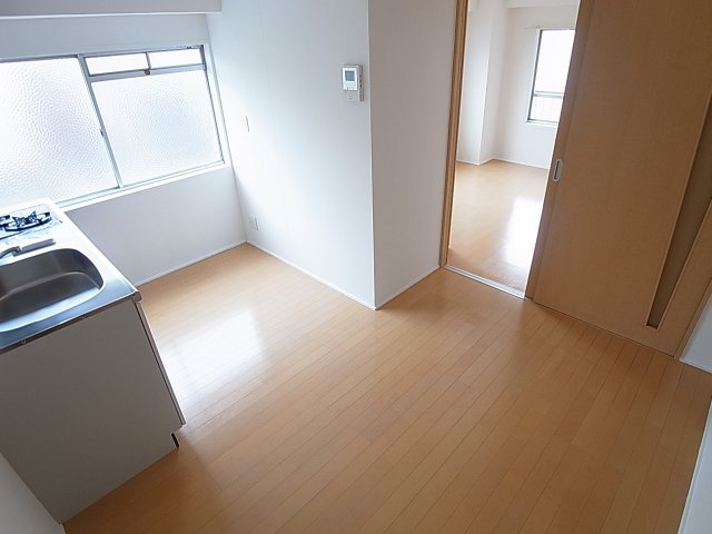 ラムール長田の内装|開放感の有る室内はオススメ