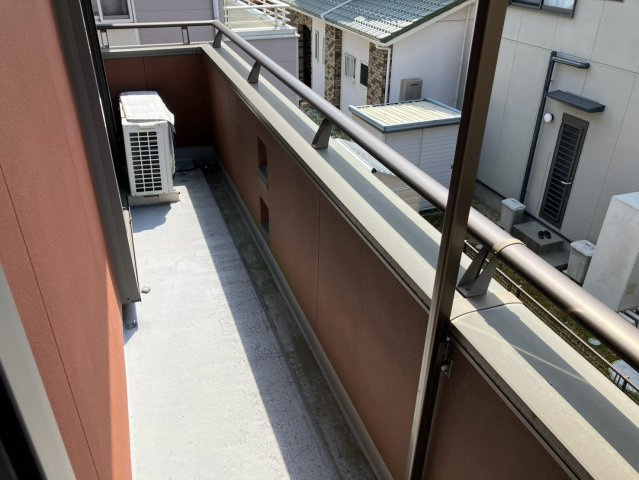 中古戸建　稲沢市平和町丸渕上　平成14年築のバルコニー