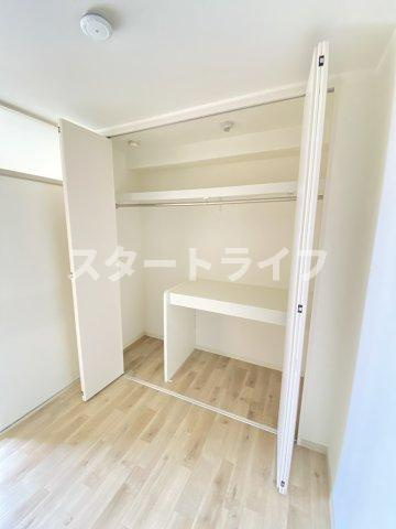 大阪市淀川区宮原１丁目の賃貸マンションの収納
