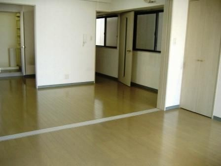 リーブル町屋の居間・リビング