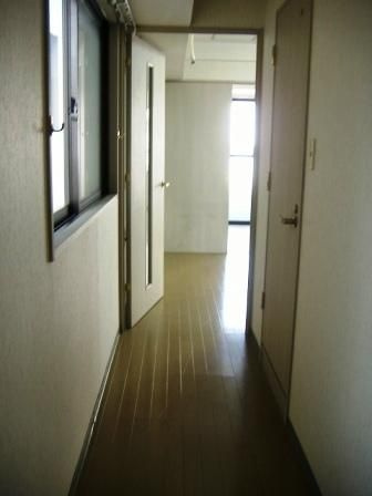 リーブル町屋の玄関