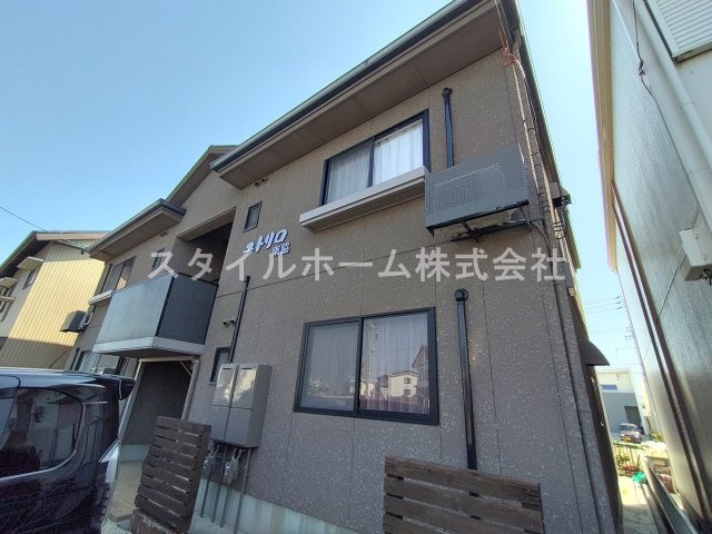 ユトリロ東脇の外観