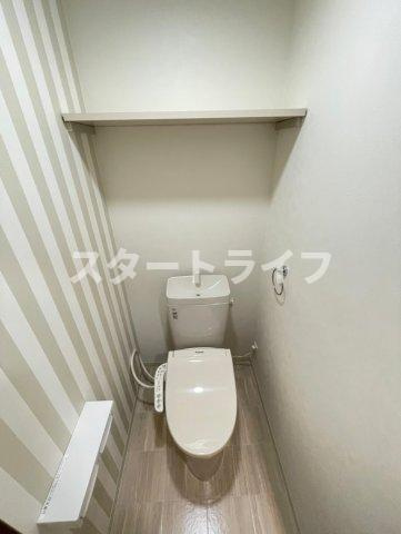 大阪市淀川区西三国１丁目の賃貸マンションのトイレ