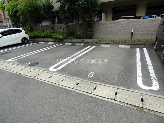 【駐車場】カーサ・フェンテ芦屋西
