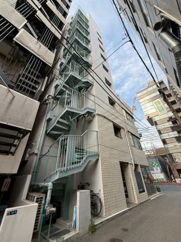 南青山池田ビル　1Fの外観