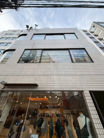 南青山池田ビル　1Fの外観