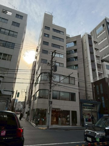 南青山池田ビル　1Fの外観