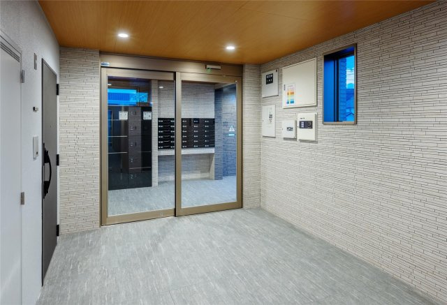 SUNCREST西崎のエントランス