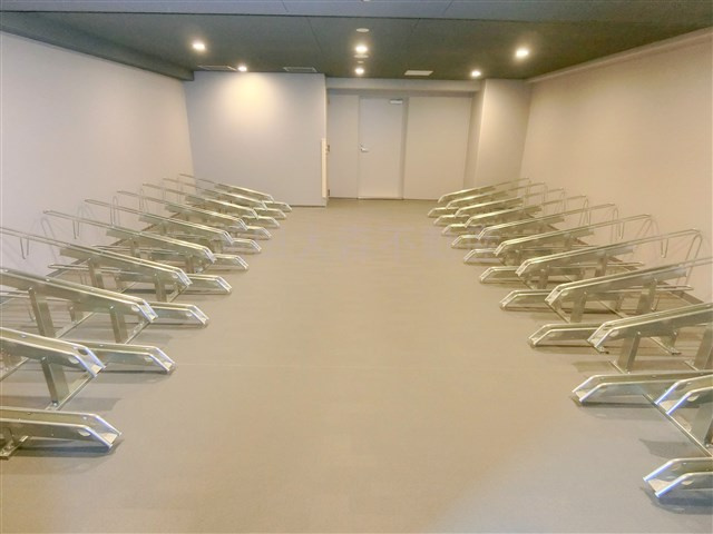プライマル蒲田のその他共用部分|屋根付きラック式の駐輪場