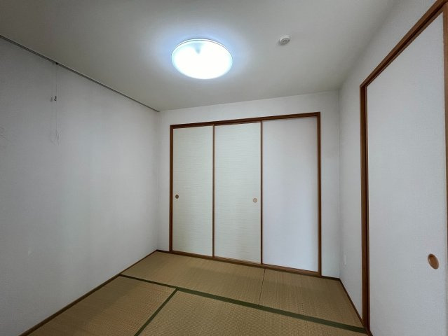 ポレスター野田屋町の寝室