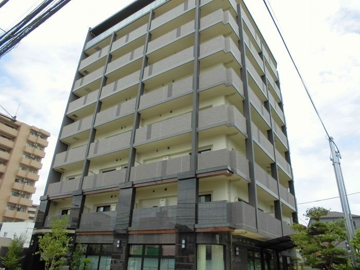 ブリスキューブの外観
