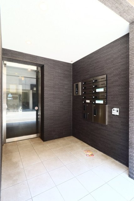 セグレート日本橋のエントランス|建物の内部です