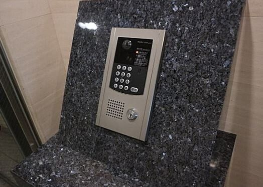 市川市南八幡４丁目の賃貸マンションのセキュリティ