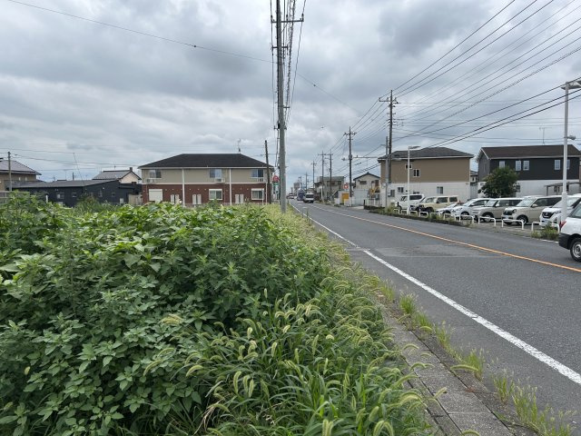 小桑原町売地の前面道路含む現地写真